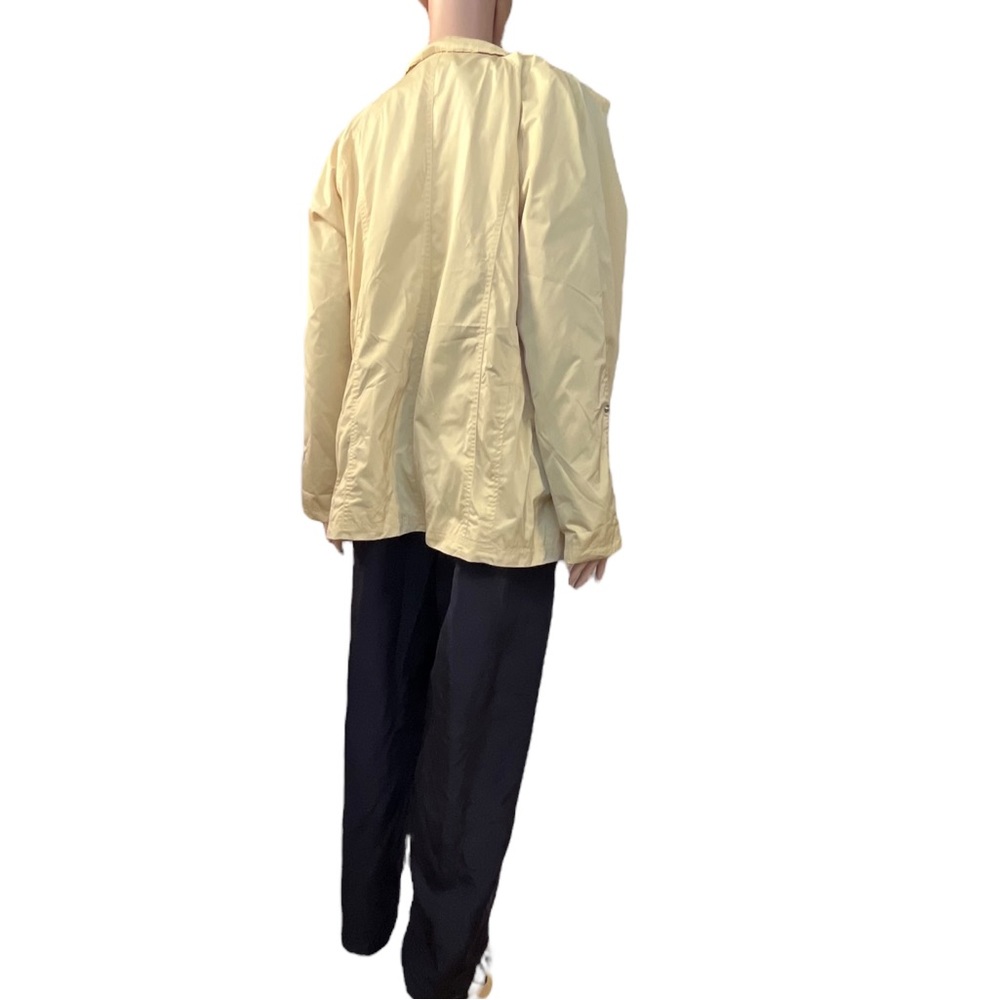 Zenergy by Chico’s Pale Yellow 1990s Utility Jacket with Elastic Waist | 16 - Picture 3 of 12